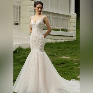 Elegant Cream Lace Mermaid Dress